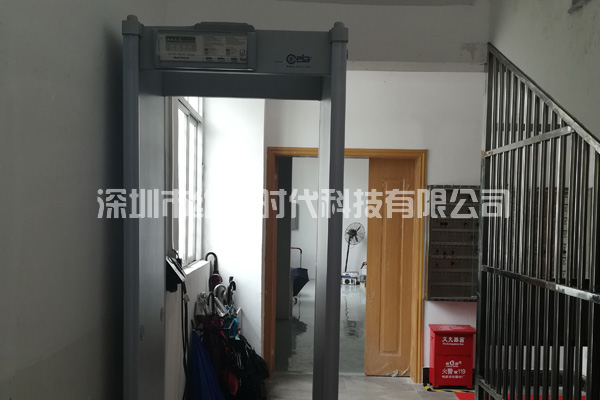 東莞僑福首飾采購我司代理的意大利啟亞HI-PE進口品牌安檢門[圖]